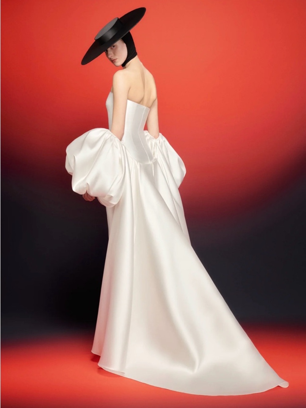 The Lea Maxi Dress in Cream - Picture 3 of 7